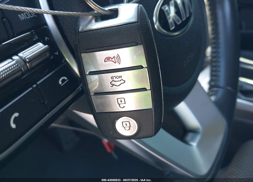 2020 KIA OPTIMA VIN: 5XXGT4L34LG411651