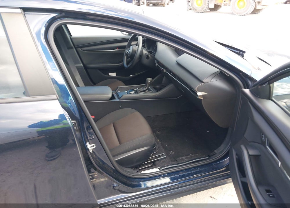2021 MAZDA 3 VIN: JM1BPAAL2M1313750