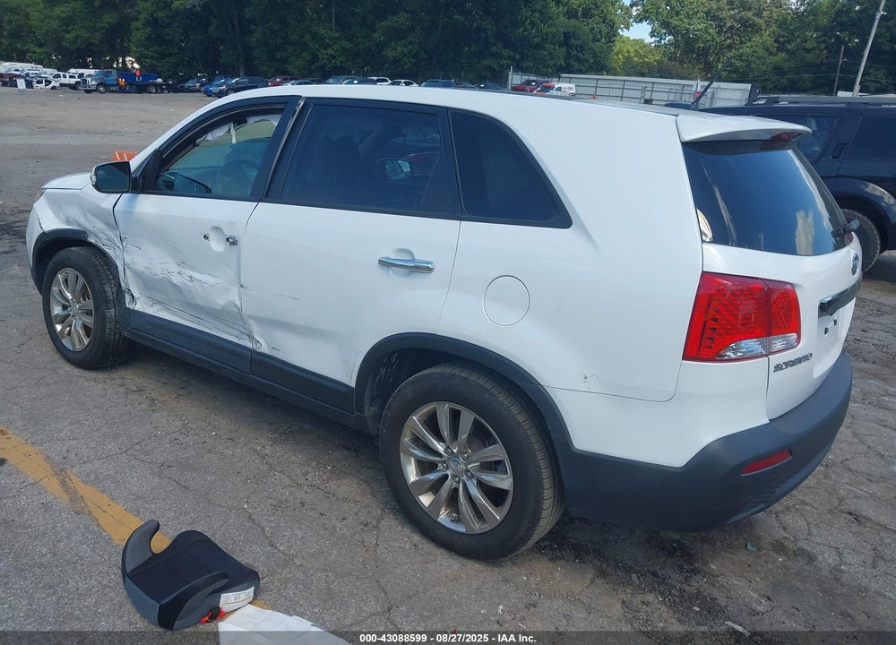 2011 KIA SORENTO VIN: 5XYKU4A20BG019357