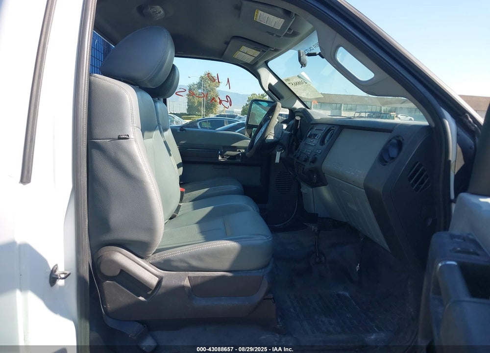 2013 FORD F-250 VIN: 1FTBF2B69DEA86695