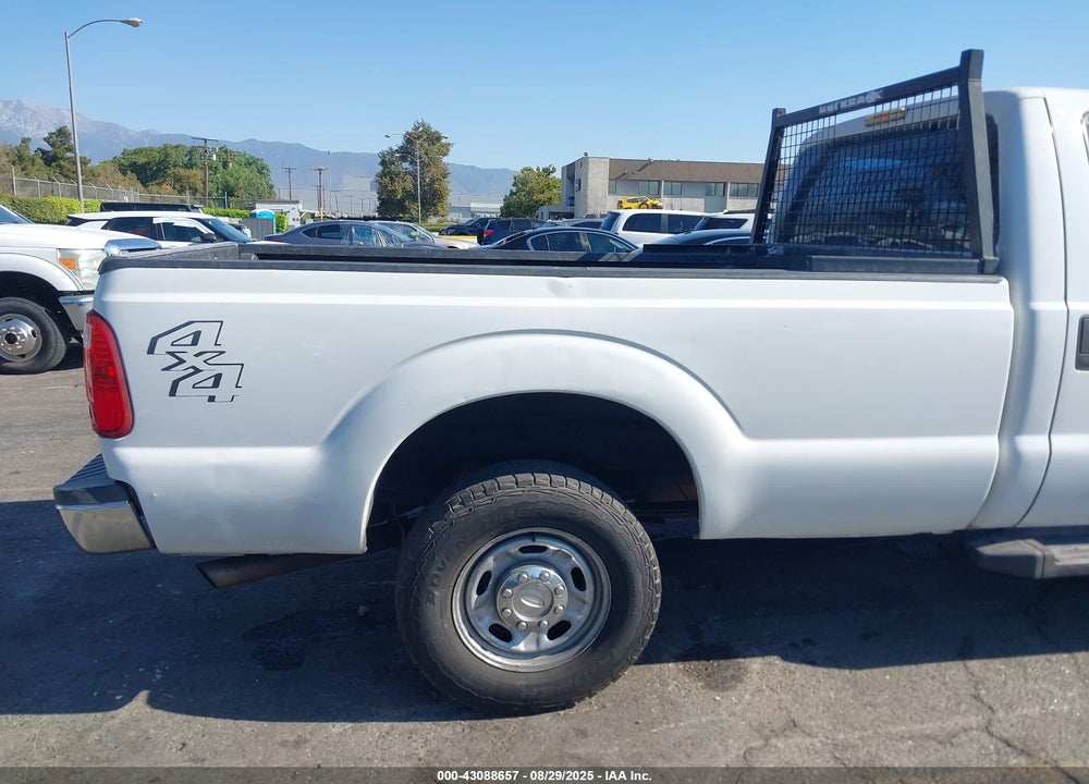 2013 FORD F-250 VIN: 1FTBF2B69DEA86695