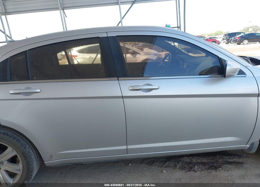 2012 CHRYSLER 200 VIN: 1C3CCBBB3CN211428
