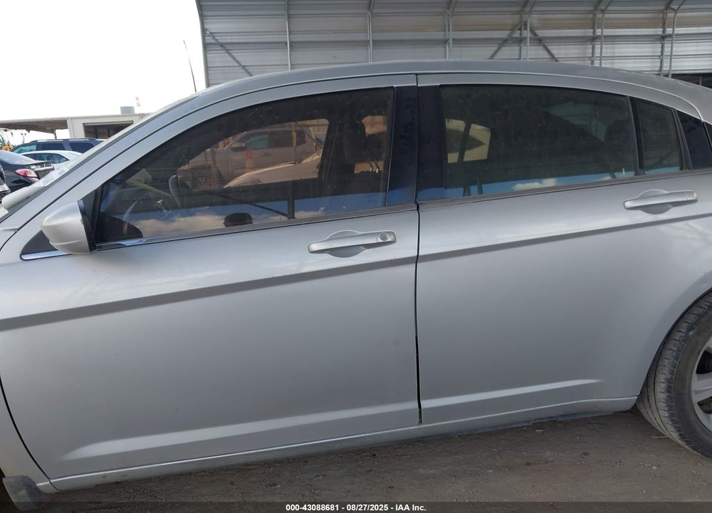 2012 CHRYSLER 200 VIN: 1C3CCBBB3CN211428