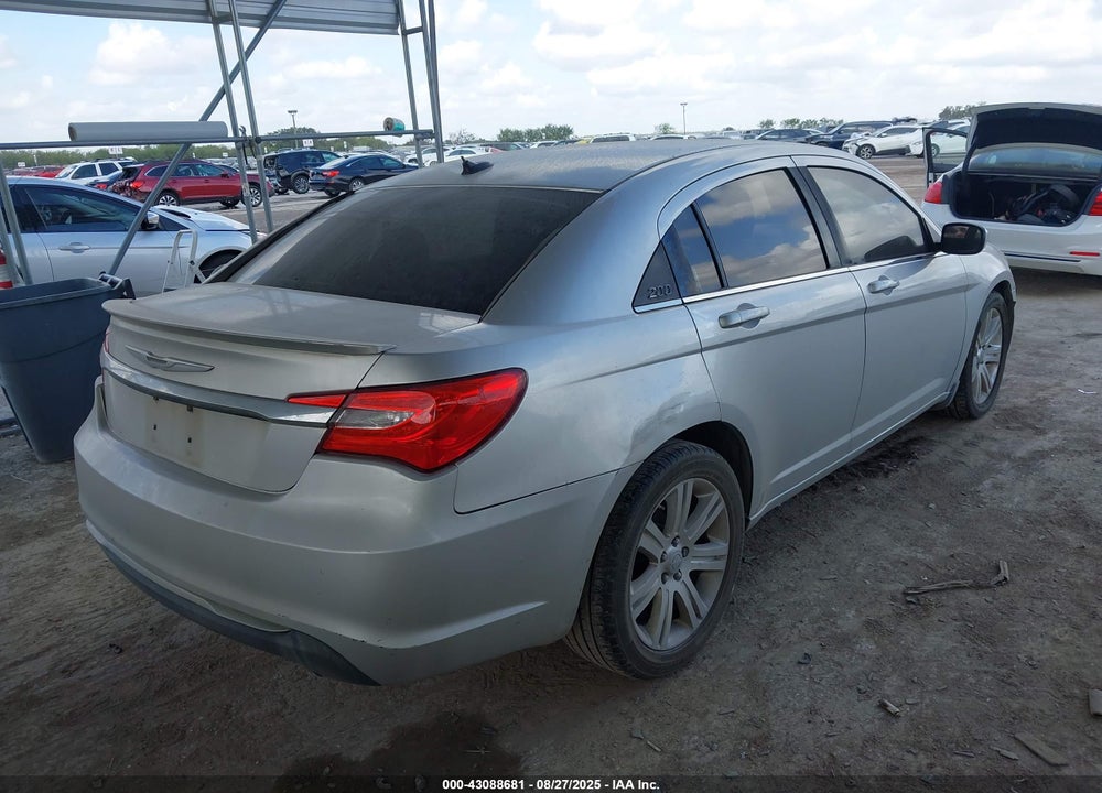 2012 CHRYSLER 200 VIN: 1C3CCBBB3CN211428