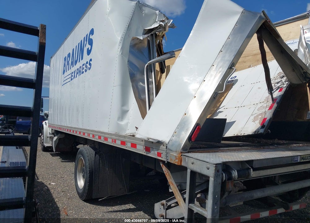 2019 FREIGHTLINER M2 106 VIN: 1FVACXFC9KHKK2969
