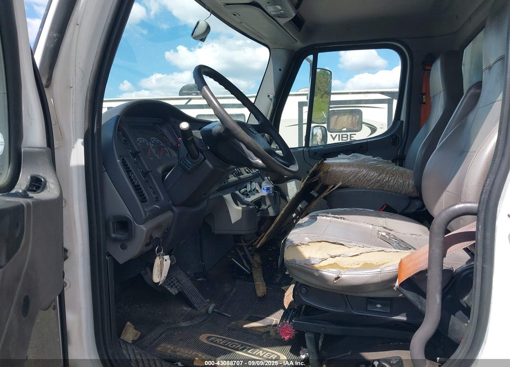 2019 FREIGHTLINER M2 106 VIN: 1FVACXFC9KHKK2969
