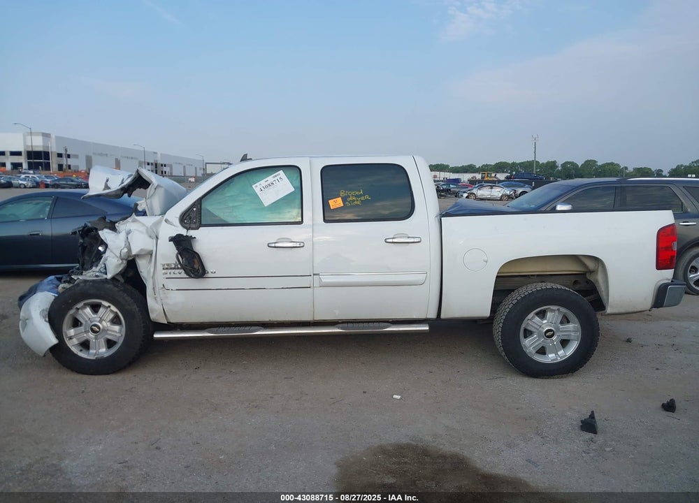 2011 CHEVROLET SILVERADO 1500 VIN: 3GCPCSE06BG376971