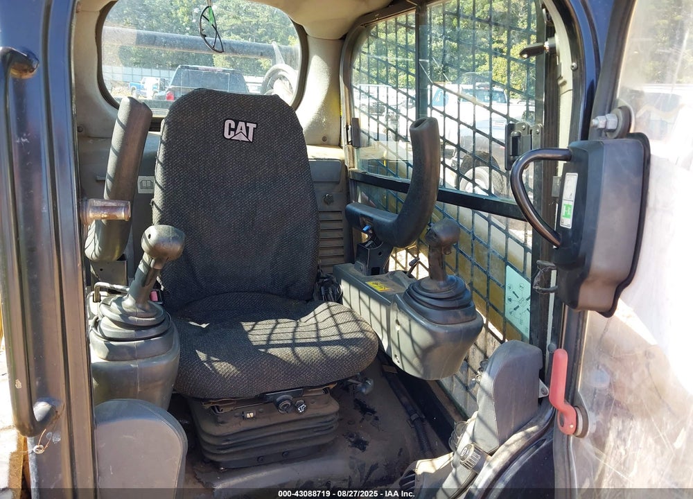 2017 CATERPILLAR 289D VIN: CAT0289DHTAW04847