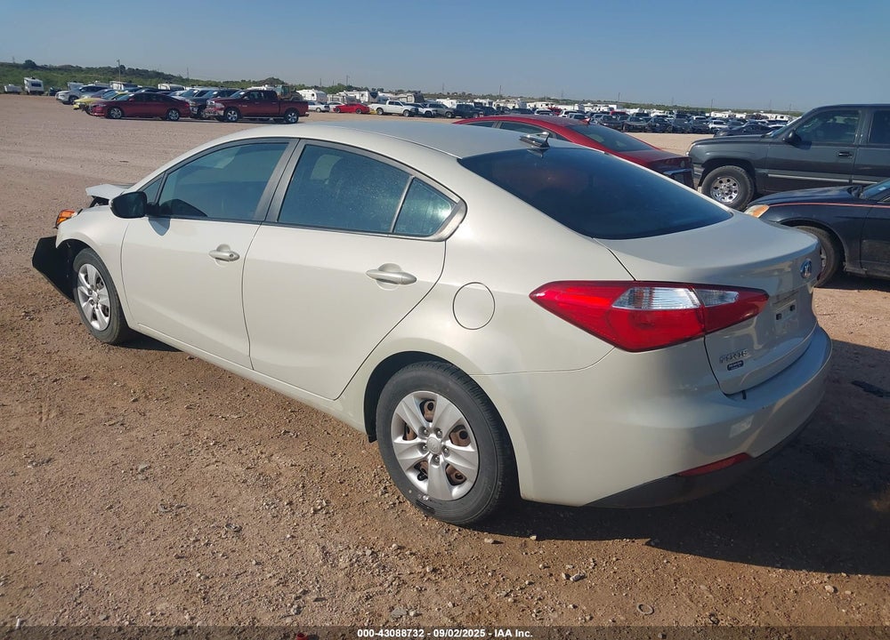 2015 KIA FORTE VIN: KNAFK4A61F5402133