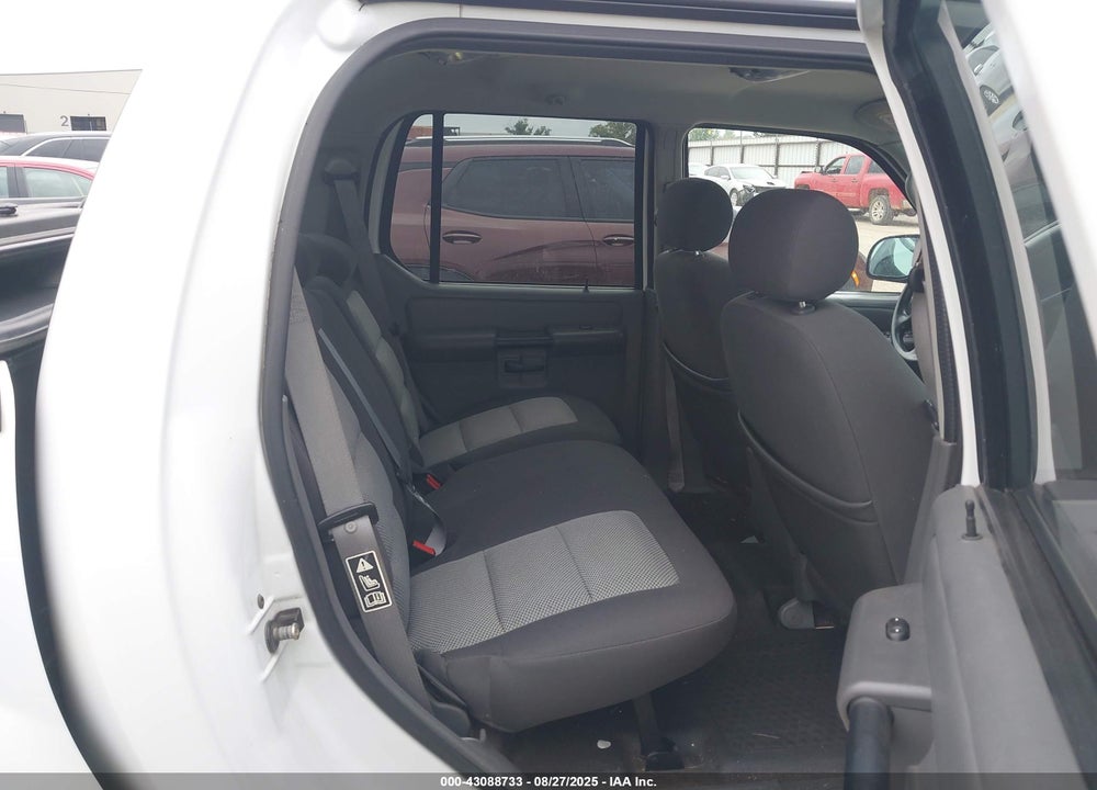 2004 FORD EXPLORER SPORT TRAC ADRENALIN/XLS/XLT VIN: 1FMZU67K74UA22416