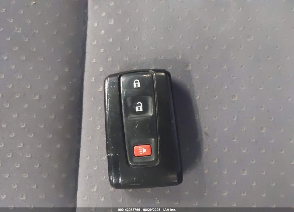 2008 TOYOTA PRIUS VIN: JTDKB20U083299212