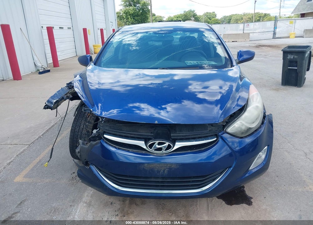 2013 HYUNDAI ELANTRA VIN: KMHDH4AE0DU686188