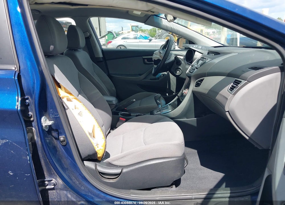 2013 HYUNDAI ELANTRA VIN: KMHDH4AE0DU686188