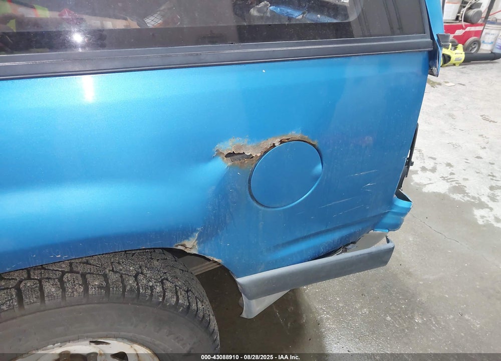 1994 FORD EXPLORER VIN: 1FMDU34X6RUB37430
