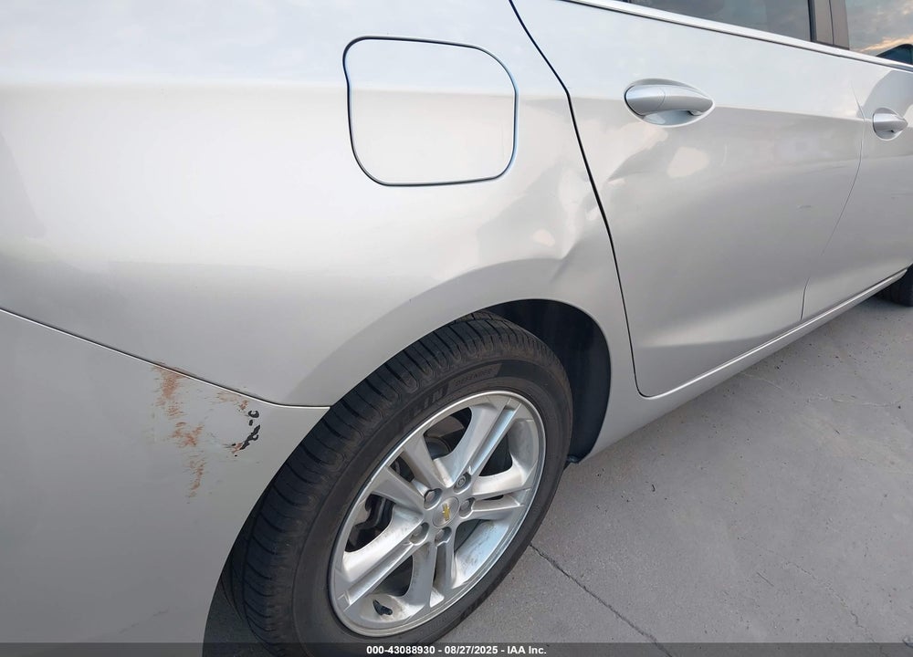 2018 CHEVROLET CRUZE VIN: 1G1BE5SM5J7166572