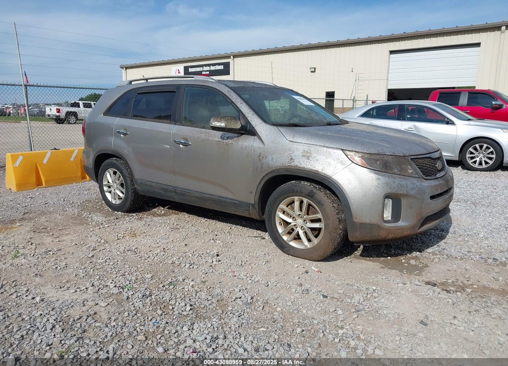 2014 KIA SORENTO LX VIN: 5XYKT4A63EG509494