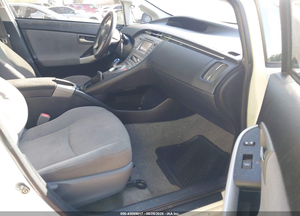 2015 TOYOTA PRIUS VIN: JTDKN3DU2F0435345