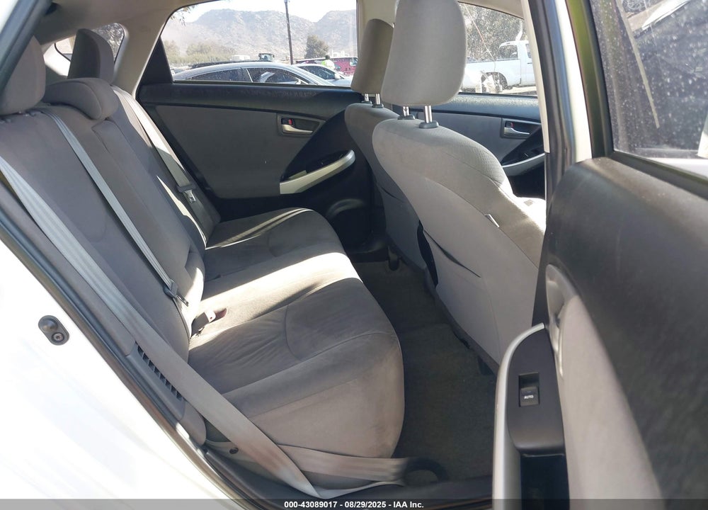 2015 TOYOTA PRIUS VIN: JTDKN3DU2F0435345