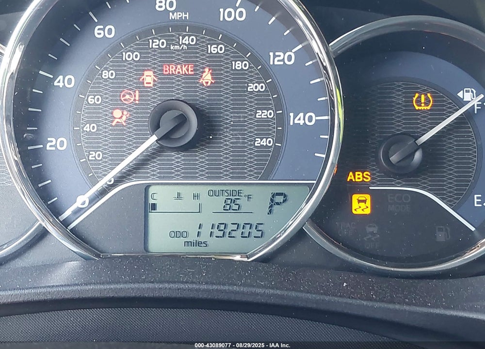 2015 TOYOTA COROLLA VIN: 5YFBPRHE3FP224130