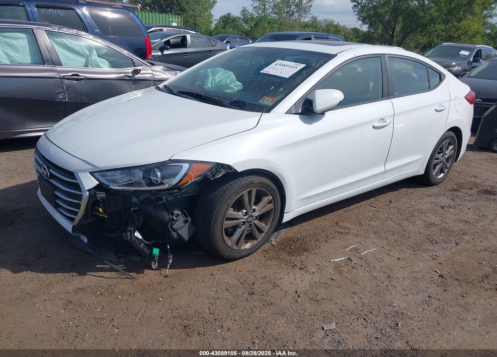 2018 HYUNDAI ELANTRA VIN: 5NPD84LF1JH257304