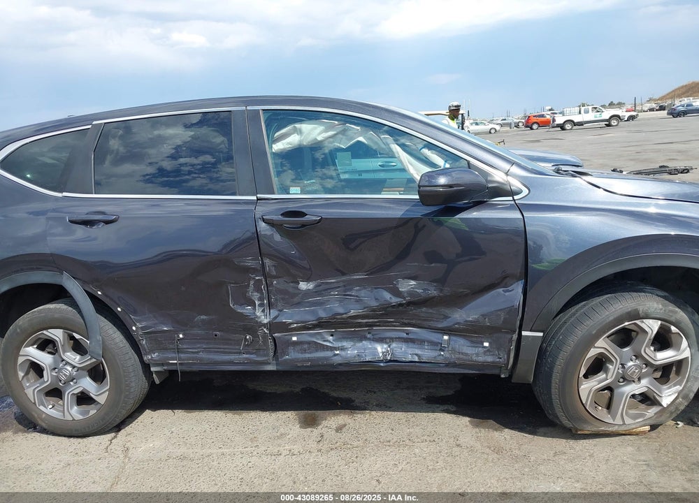 2017 HONDA CR-V VIN: 2HKRW2H81HH688553