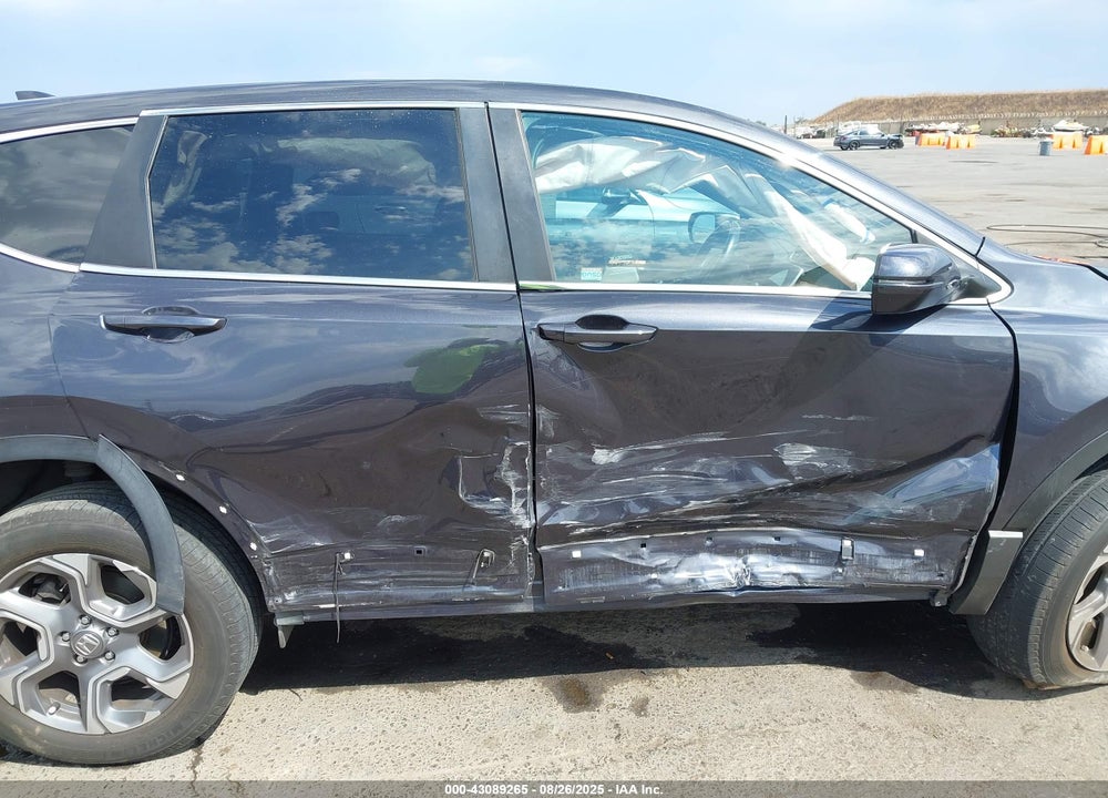 2017 HONDA CR-V VIN: 2HKRW2H81HH688553
