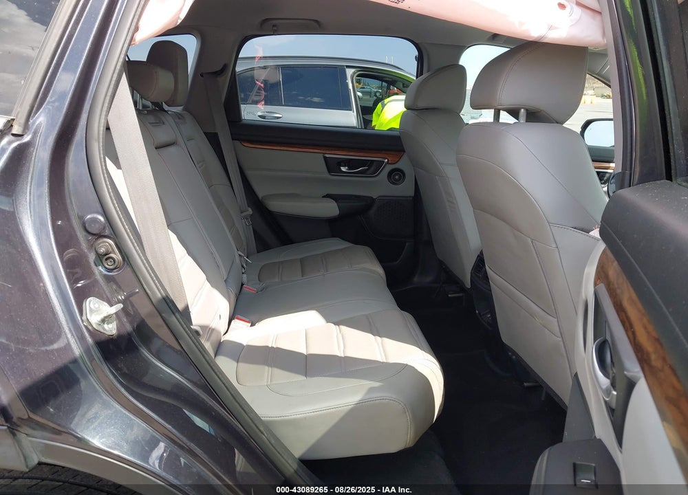 2017 HONDA CR-V VIN: 2HKRW2H81HH688553