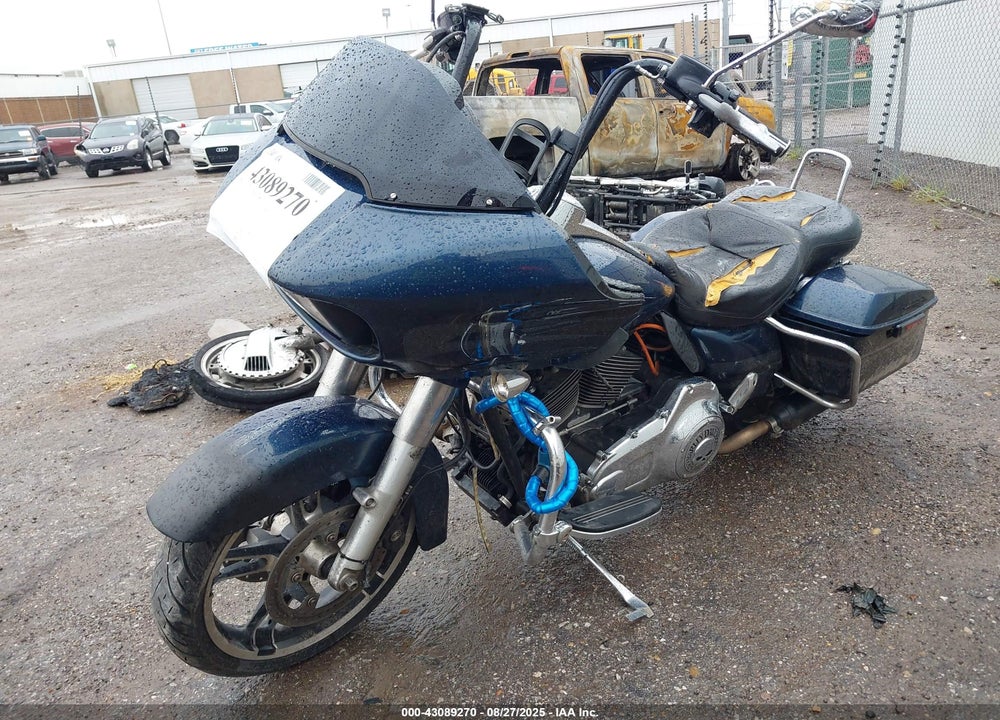 2016 HARLEY-DAVIDSON FLTRXS ROAD GLIDE SPECIAL VIN: 1HD1KTM16GB617371