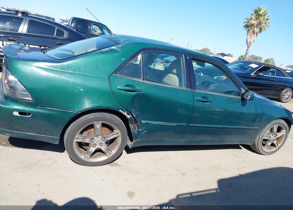 2002 LEXUS IS 300 VIN: JTHBD192920056785