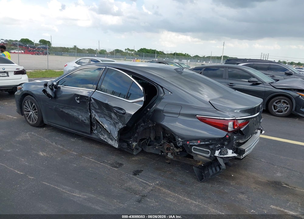 2022 LEXUS ES 350 VIN: 58ADZ1B11NU132207