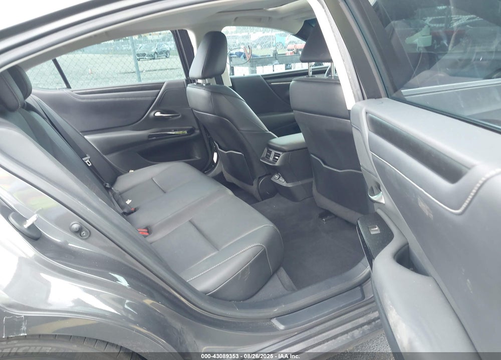 2022 LEXUS ES 350 VIN: 58ADZ1B11NU132207