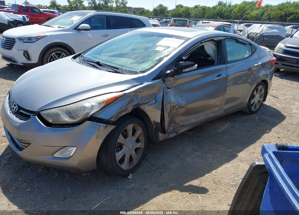 2013 HYUNDAI ELANTRA VIN: KMHDH4AE8DU671714
