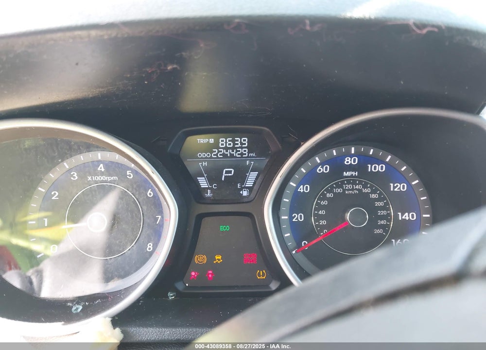 2013 HYUNDAI ELANTRA VIN: KMHDH4AE8DU671714