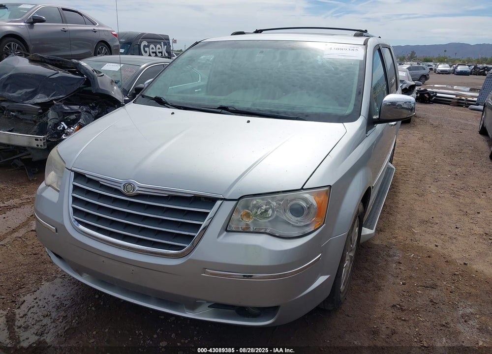 2009 CHRYSLER TOWN & COUNTRY VIN: 2A8HR64X49R558027
