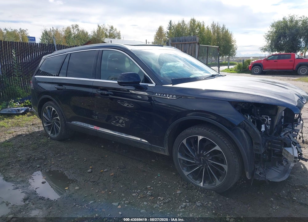 2023 LINCOLN AVIATOR RESERVE VIN: 5LM5J7XC5PGL10697