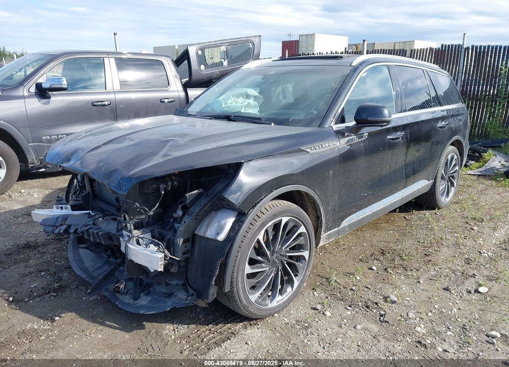 2023 LINCOLN AVIATOR RESERVE VIN: 5LM5J7XC5PGL10697