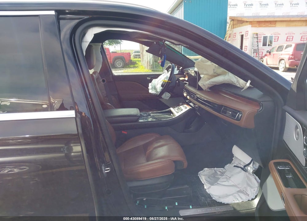 2023 LINCOLN AVIATOR RESERVE VIN: 5LM5J7XC5PGL10697