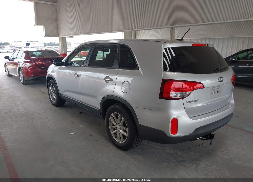 2015 KIA SORENTO VIN: 5XYKT3A63FG562076