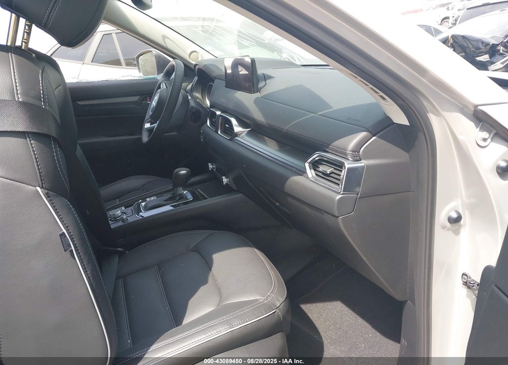 2025 MAZDA CX-5 VIN: JM3KFBCLXS0643880