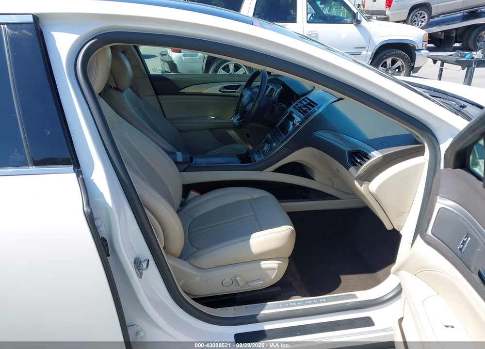 2017 LINCOLN MKZ VIN: 3LN6L5KUXHR657300