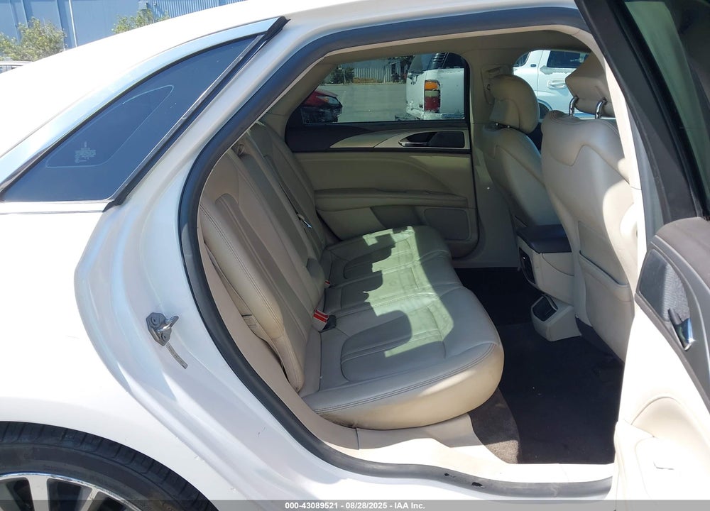 2017 LINCOLN MKZ VIN: 3LN6L5KUXHR657300