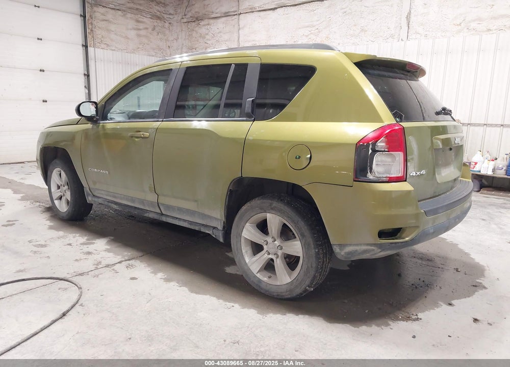2012 JEEP COMPASS VIN: 1C4NJDEB2CD637523