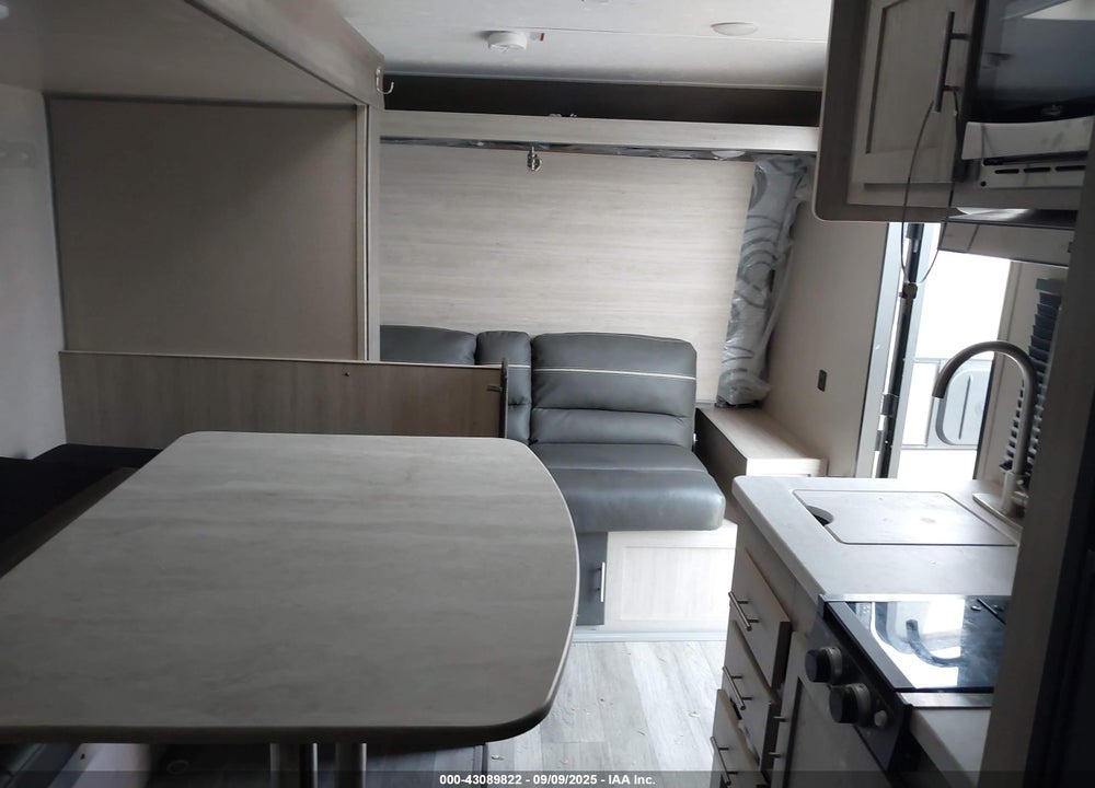 2022 FOREST RIVER COACHMEN CATAL VIN: 5ZT2CAGC7NK004563