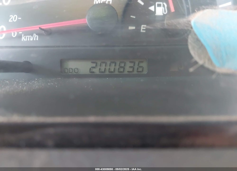 2004 TOYOTA CAMRY LE VIN: 4T1BE32K14U361841