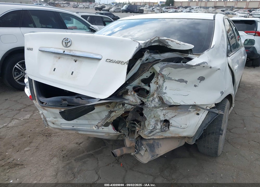 2004 TOYOTA CAMRY LE VIN: 4T1BE32K14U361841