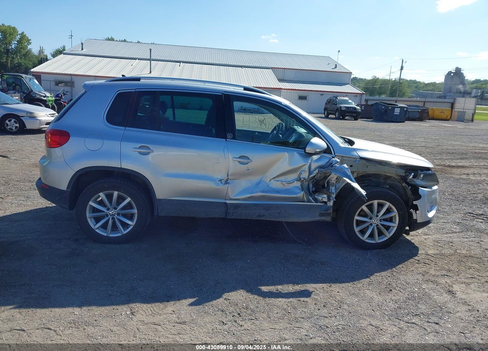 2017 VOLKSWAGEN TIGUAN 2.0T WOLFSBURG EDITION VIN: WVGSV7AXXHK018337