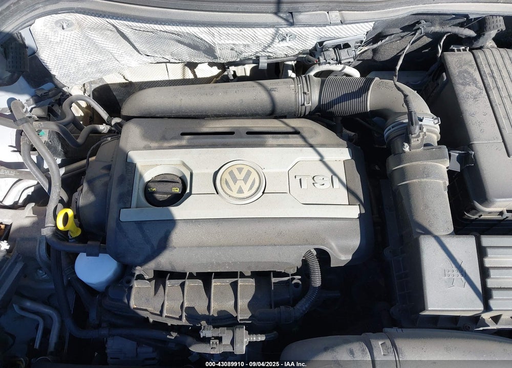 2017 VOLKSWAGEN TIGUAN 2.0T WOLFSBURG EDITION VIN: WVGSV7AXXHK018337