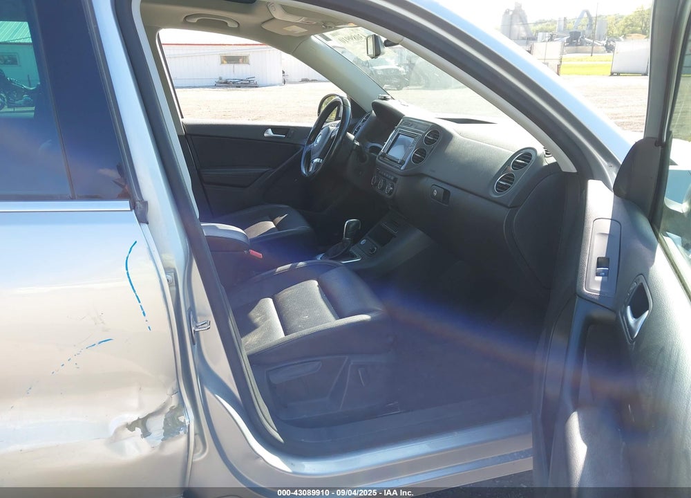 2017 VOLKSWAGEN TIGUAN 2.0T WOLFSBURG EDITION VIN: WVGSV7AXXHK018337