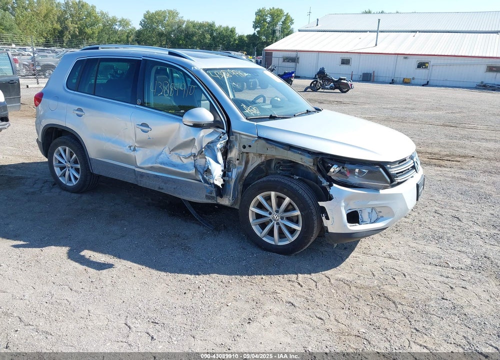 2017 VOLKSWAGEN TIGUAN 2.0T WOLFSBURG EDITION VIN: WVGSV7AXXHK018337