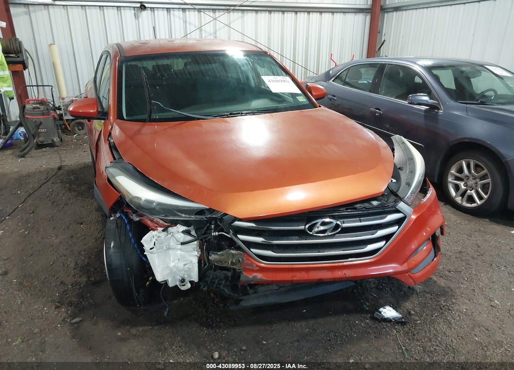 2017 HYUNDAI TUCSON VIN: KM8J23A49HU414234